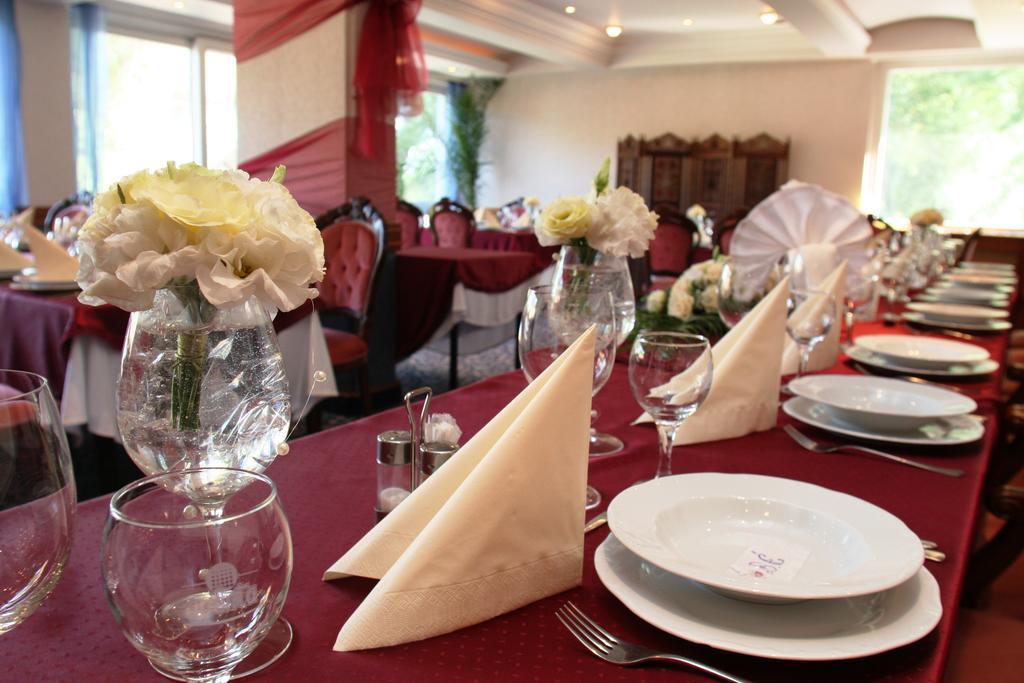 Waterfront Hotel Szentendre Luaran gambar